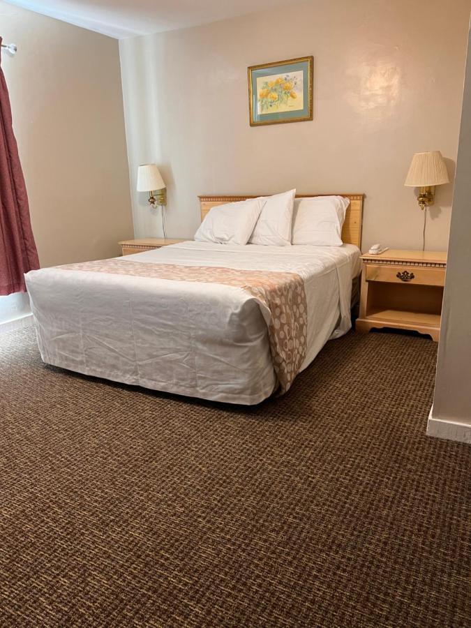 Oswego Inn Esterno foto